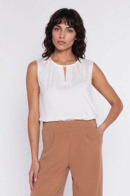 Nife viscose blouse met sierhals – ecru