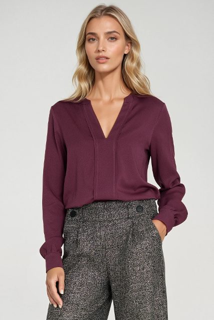 Nife blouse met brede halsbies – pruim