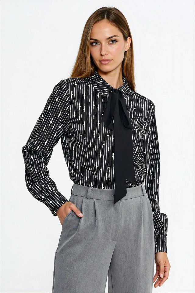 Nife blouse met zwarte ceintuur – zwart