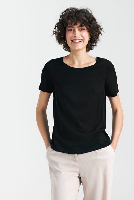 Nife viscose basic blouse met korte mouwen – zwart