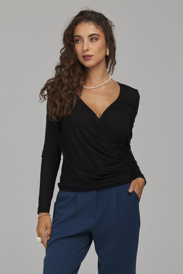 Nife viscose blouse met overslag – zwart